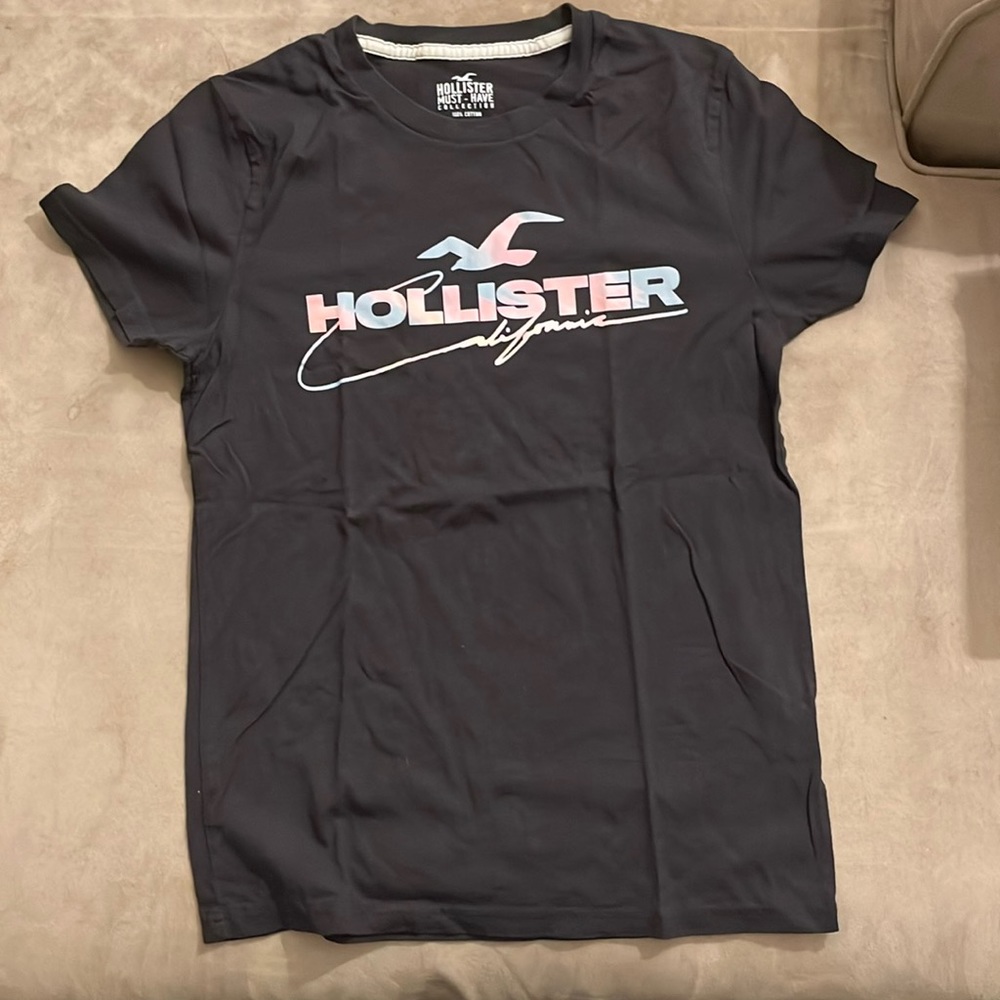Unisex Grey Hollister tee